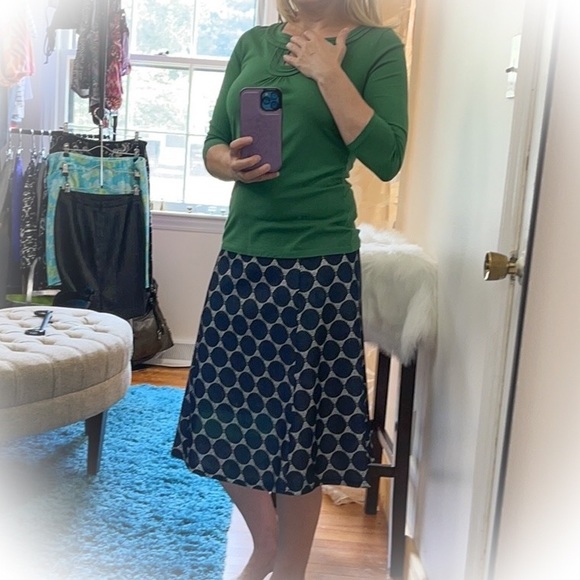 💕Beautiful Navy Aline Skirt Circle & Lace Detail - Picture 2 of 9